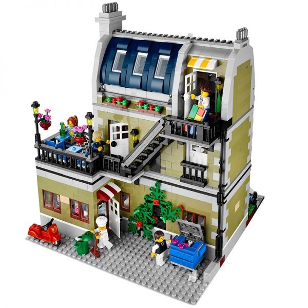 Parisian Restaurant - Image 11