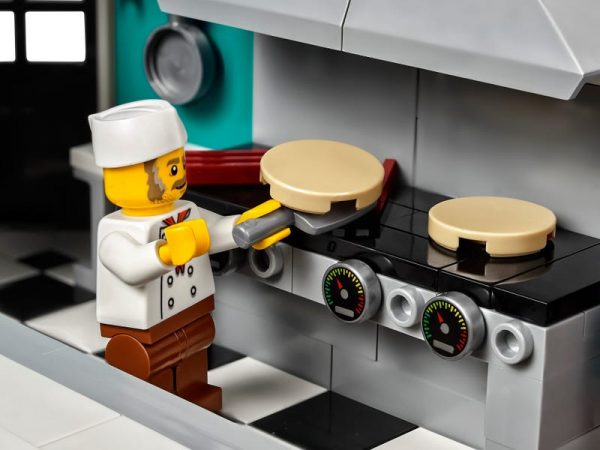 Downtown Diner - Image 25