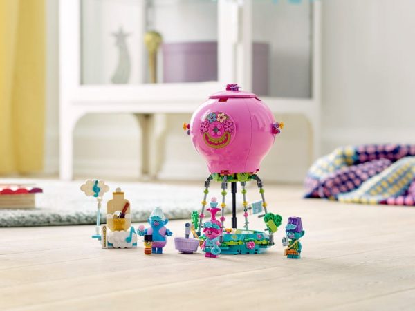 Poppy's Hot Air Balloon Adventure - Image 8