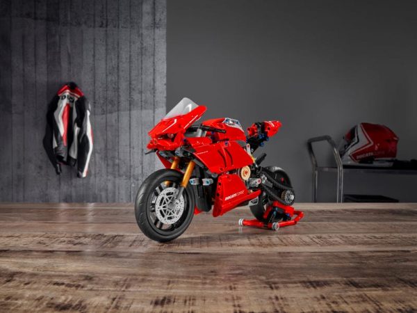 Ducati Panigale V4 R - Image 14