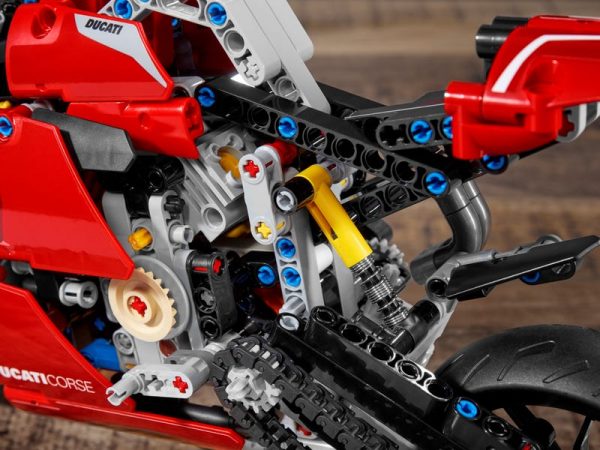 Ducati Panigale V4 R - Image 2
