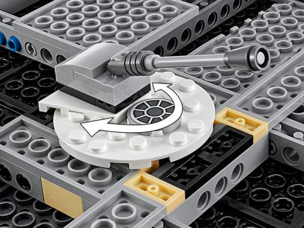Kessel Run Millennium Falcon™ - Image 2