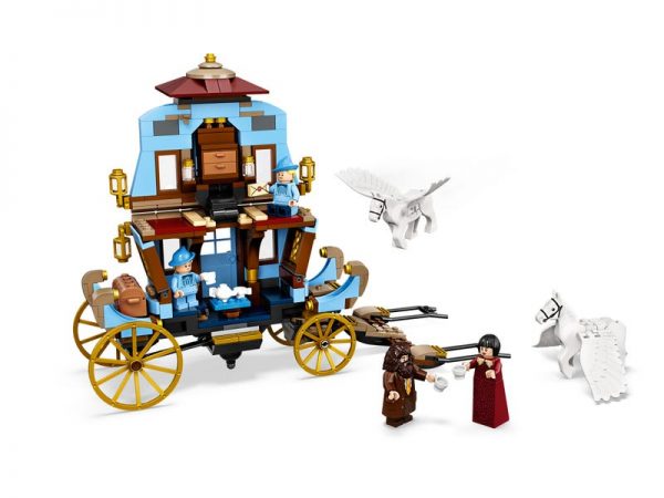 Beauxbatons' Carriage: Arrival at Hogwarts™ - Image 8