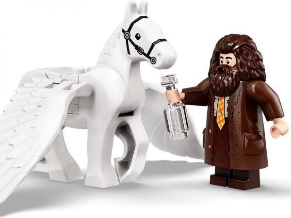 Beauxbatons' Carriage: Arrival at Hogwarts™ - Image 2