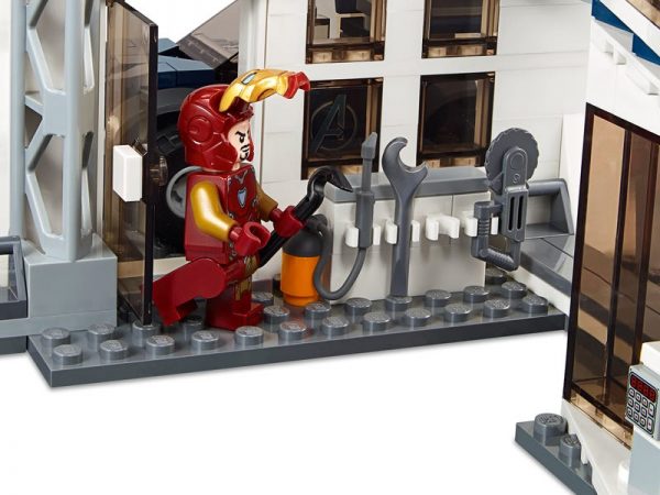 Avengers Compound Battle - Image 5