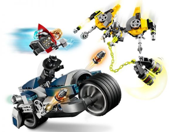 Avengers Speeder Bike Attack - Image 7